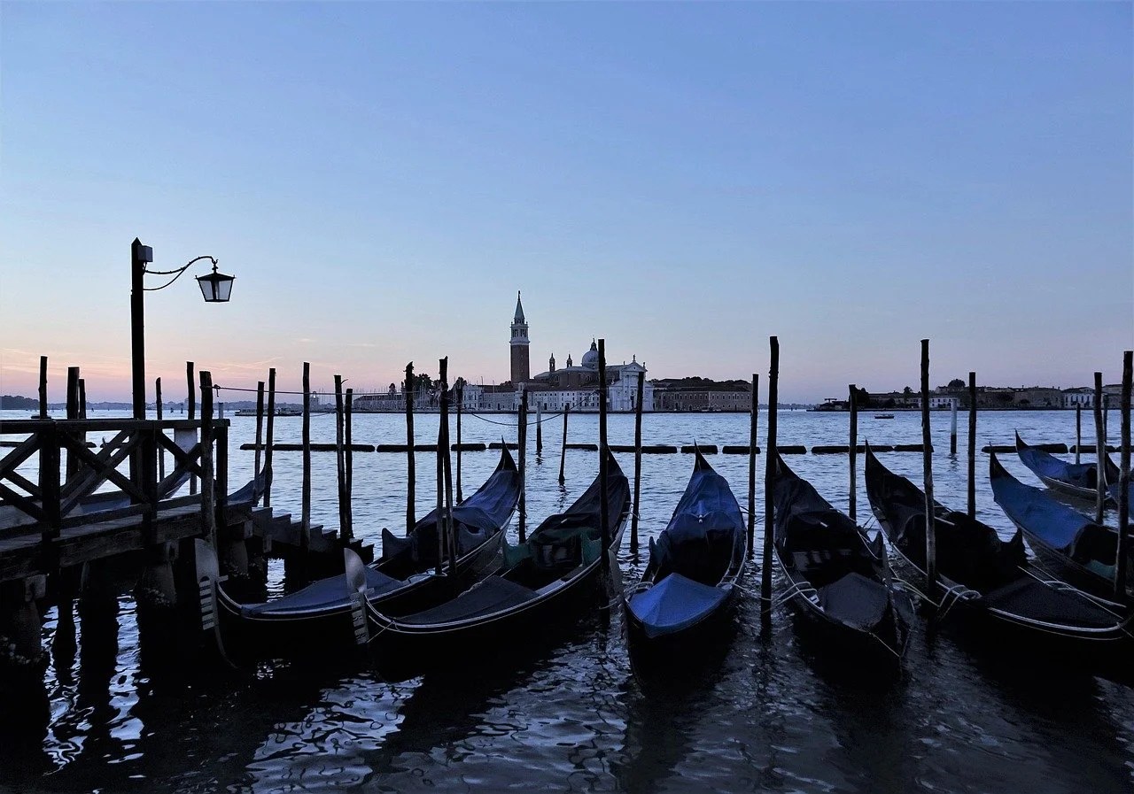  Image by  France Fehr  from  Pixabay  